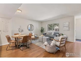 Photo #2: 973430 Listing