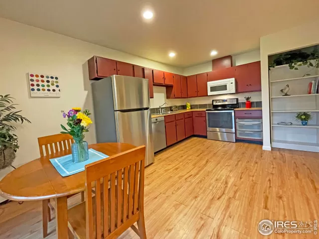 MLS: 973435 Condo For Sale