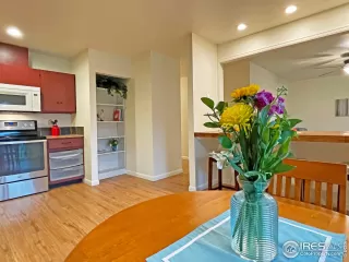 Photo #2: 973435 Listing 