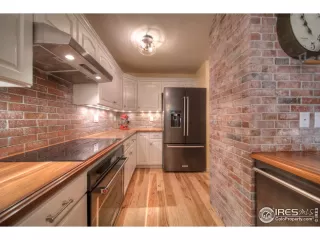 Photo #6: 973441 Listing