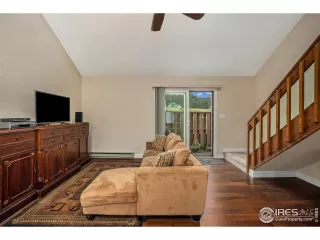 Photo #5: 973511 Listing