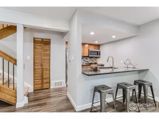 Photo #5: 973547 Listing 