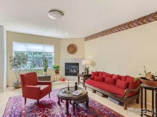 Photo #2: 973563 Listing