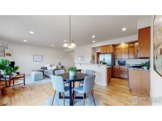 Photo #5: 973586 Listing 