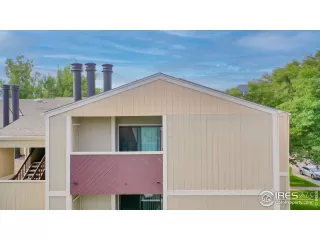 Photo #5: 973603 Listing