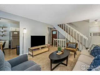 Photo #2: 973627 Listing 