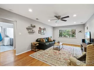 Photo #6: 973637 Listing