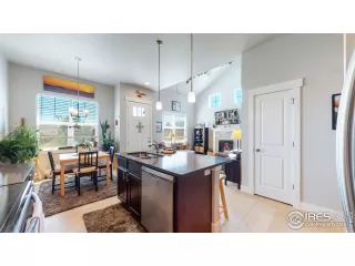 Photo #6: 973660 Listing