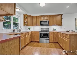 Photo #5: 973664 Listing