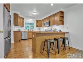 Photo #6: 973664 Listing