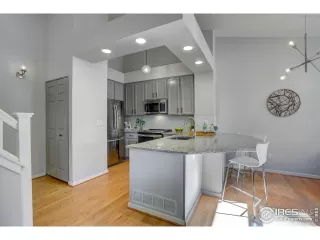 Photo #6: 973669 Listing 