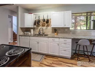 Photo #2: 973698 Listing