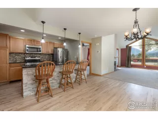 Photo #5: 973794 Listing