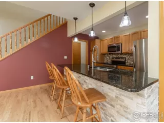 Photo #6: 973794 Listing