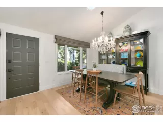 Photo #2: 973812 Listing