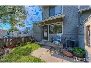 Photo #6: 973866 Listing