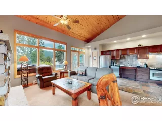 Photo #6: 973874 Listing