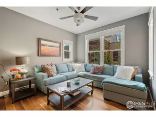 Photo #2: 973883 Listing