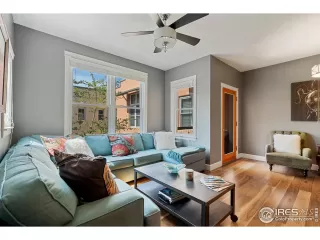 Photo #5: 973883 Listing