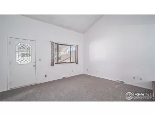 Photo #2: 973890 Listing