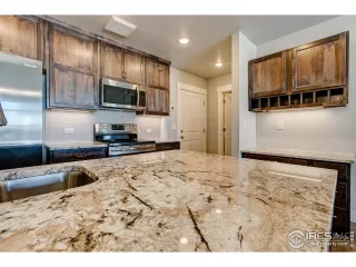 Photo #4: 973904 Listing