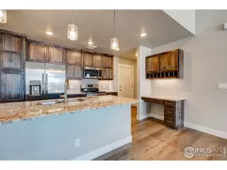 Photo #5: 973904 Listing