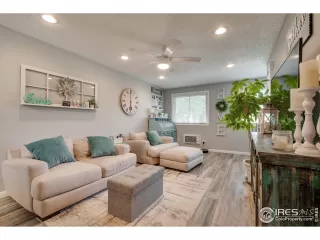 Photo #5: 973938 Listing