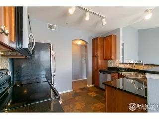 Photo #3: 973967 Listing