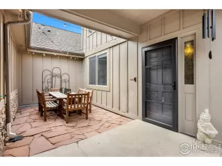 Photo #2: 974046 Listing