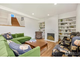 Photo #5: 974046 Listing