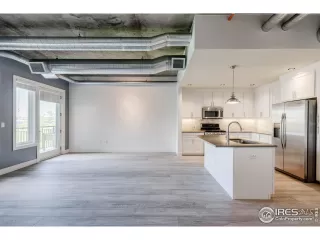 Photo #5: 974102 Listing