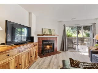 Photo #4: 974137 Listing