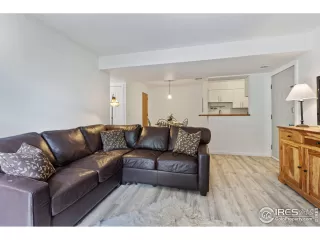 Photo #6: 974137 Listing