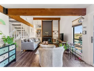 Photo #5: 974146 Listing