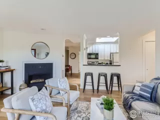 Photo #5: 974163 Listing 