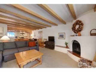 Photo #4: 974175 Listing