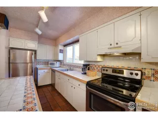 Photo #6: 974175 Listing