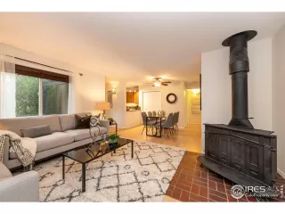 Photo #6: 974208 Listing