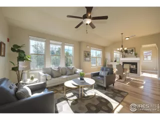 Photo #2: 974282 Listing