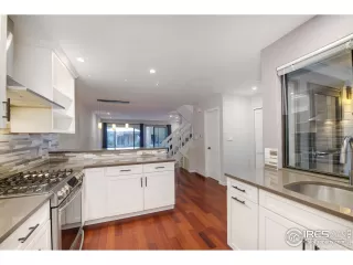 Photo #4: 974349 Listing 