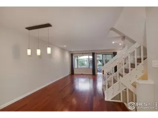 Photo #6: 974349 Listing 