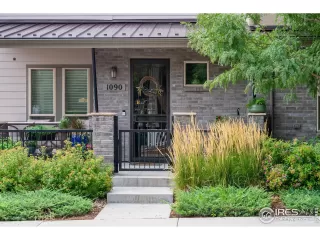 Photo #2: 974361 Listing