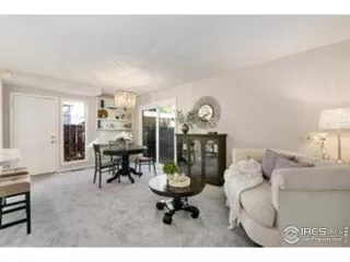 Photo #2: 974385 Listing