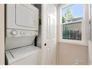 Photo #5: 974385 Listing