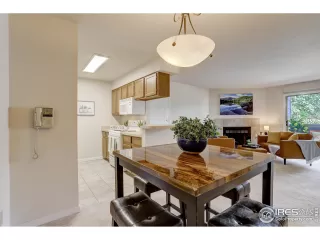 Photo #6: 974511 Listing