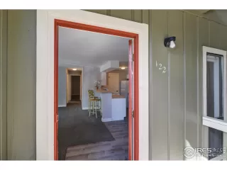 Photo #2: 974591 Listing