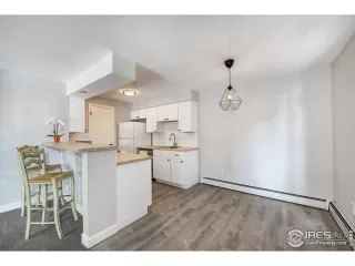 Photo #4: 974591 Listing