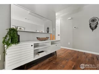 Photo #6: 974641 Listing