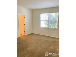 Photo #6: 974688 Listing