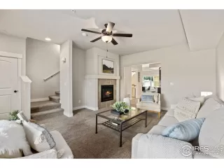 Photo #2: 974699 Listing